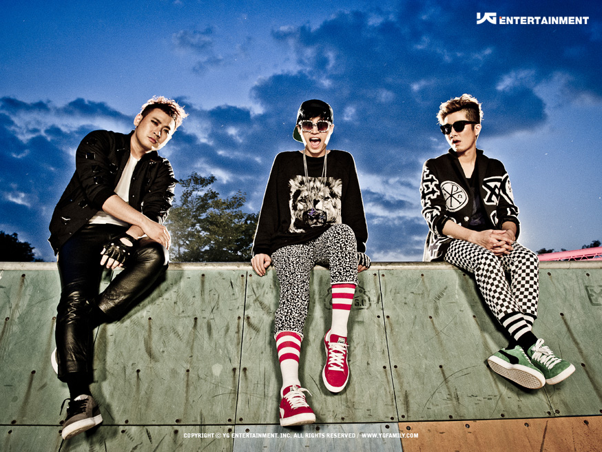 gallery_epikhigh_up_01.jpg